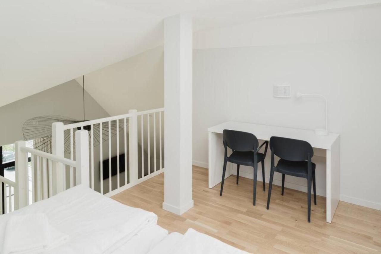 All In One Loft With Balcony And Free Parking Lidingö Extérieur photo
