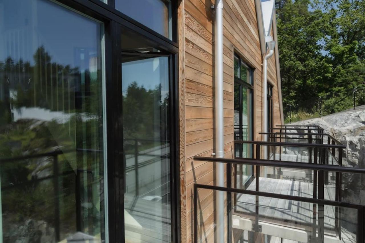 All In One Loft With Balcony And Free Parking Lidingö Extérieur photo
